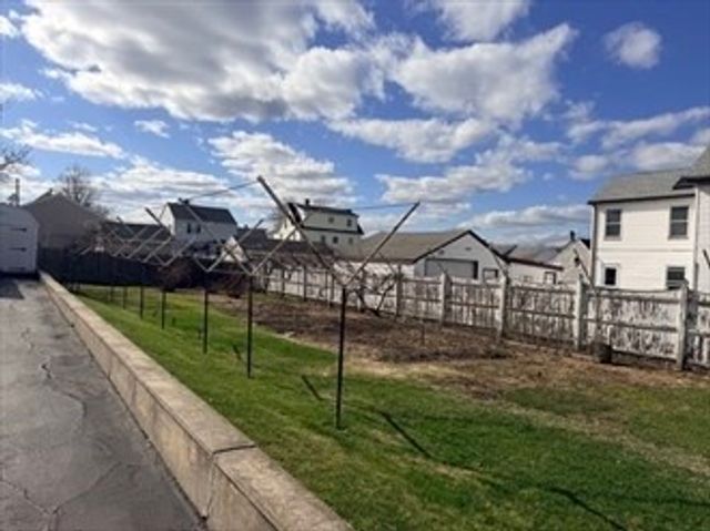 18 Driscoll St, Peabody, MA 01960