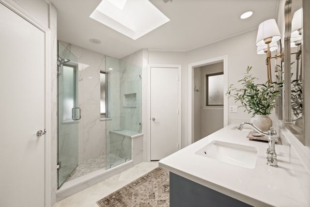 2141 N Aspenwood Drive, Grapevine, TX 76051