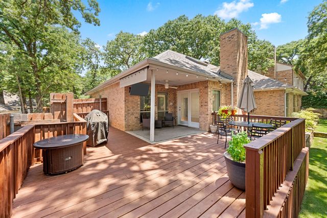 2141 N Aspenwood Drive, Grapevine, TX 76051