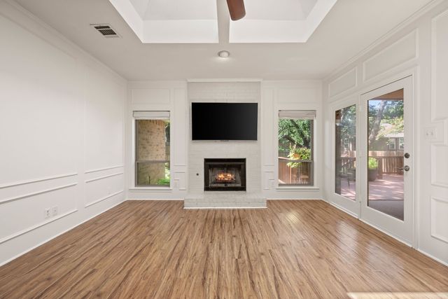 2141 N Aspenwood Drive, Grapevine, TX 76051