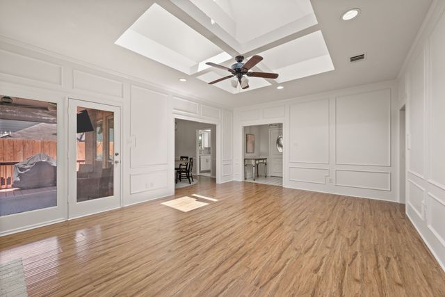 2141 N Aspenwood Drive, Grapevine, TX 76051