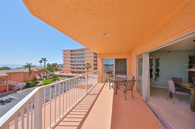 7430 SUNSHINE SKYWAY LANE S 403, St Petersburg, FL 33711