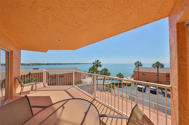 7430 SUNSHINE SKYWAY LANE S 403, St Petersburg, FL 33711