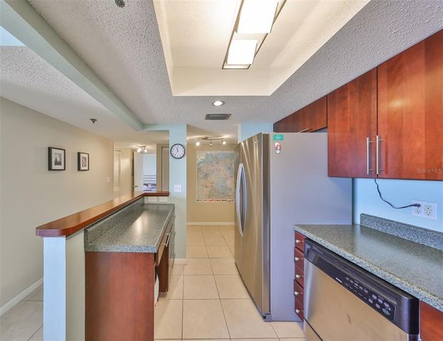 7430 SUNSHINE SKYWAY LANE S 403, St Petersburg, FL 33711