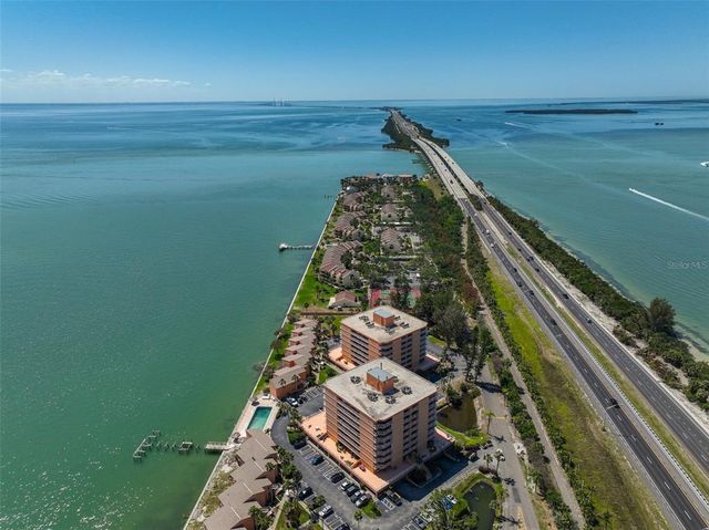 7430 SUNSHINE SKYWAY LANE S 403, St Petersburg, FL 33711