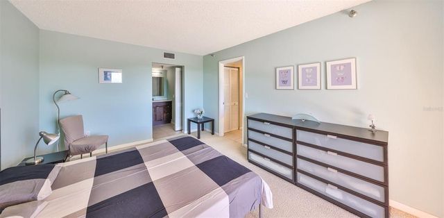7430 SUNSHINE SKYWAY LANE S 403, St Petersburg, FL 33711