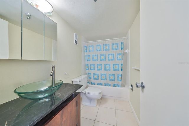 7430 SUNSHINE SKYWAY LANE S 403, St Petersburg, FL 33711
