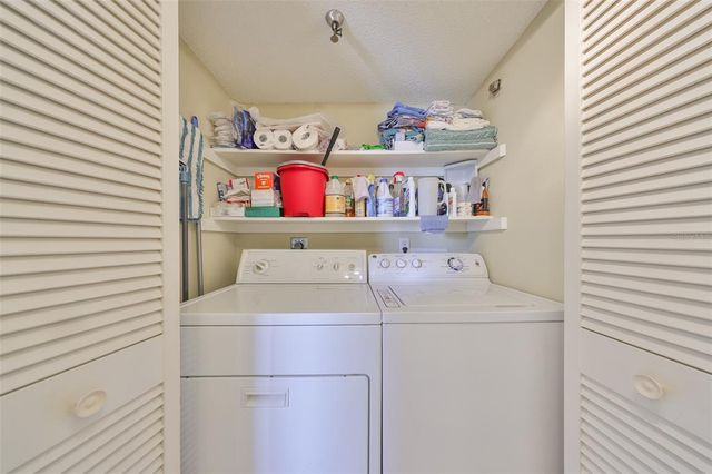 7430 SUNSHINE SKYWAY LANE S 403, St Petersburg, FL 33711