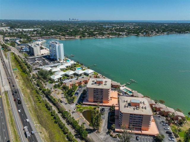 7430 SUNSHINE SKYWAY LANE S 403, St Petersburg, FL 33711