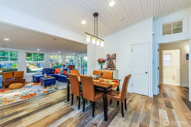 10648 NE 47th Place, Kirkland, WA 98033