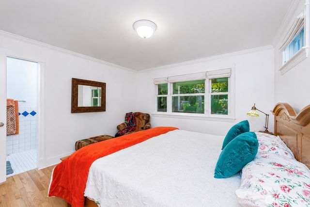 10648 NE 47th Place, Kirkland, WA 98033