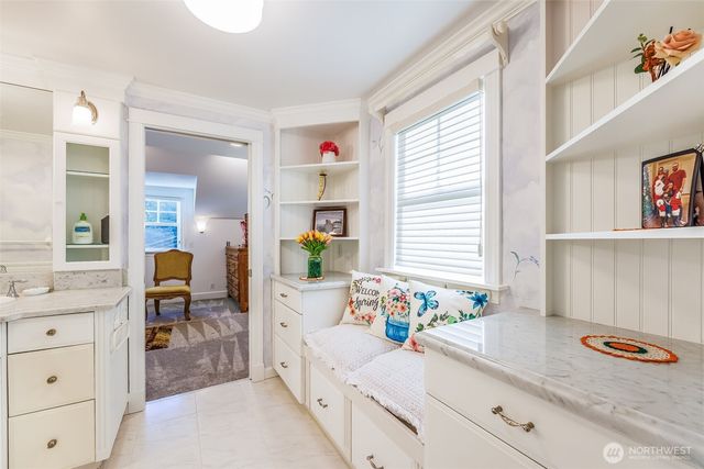 10648 NE 47th Place, Kirkland, WA 98033