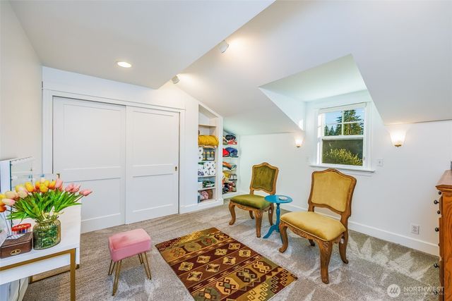 10648 NE 47th Place, Kirkland, WA 98033