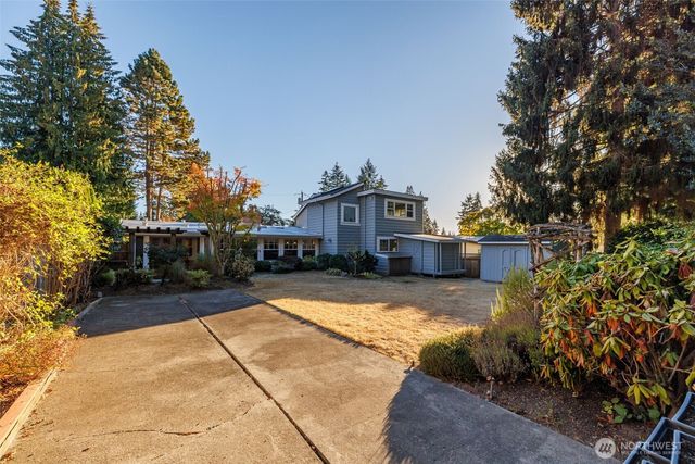 10648 NE 47th Place, Kirkland, WA 98033