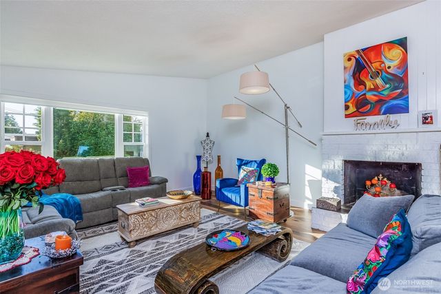 10648 NE 47th Place, Kirkland, WA 98033