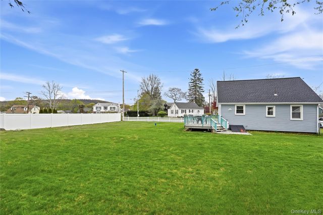 6 Dellacona Road, Carmel, NY 10512
