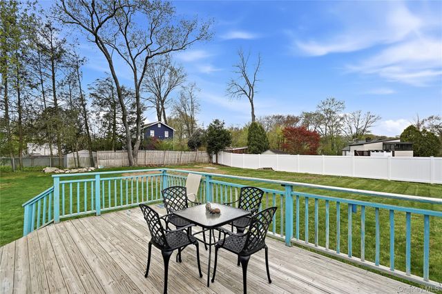 6 Dellacona Road, Carmel, NY 10512