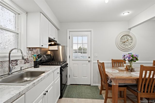 6 Dellacona Road, Carmel, NY 10512