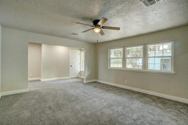 2801 SE Lee Blvd, Lawton, OK 73501