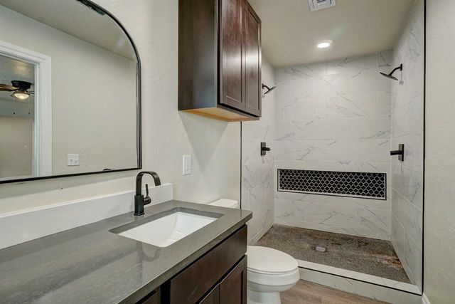 2801 SE Lee Blvd, Lawton, OK 73501