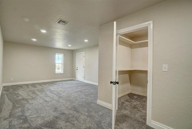 2801 SE Lee Blvd, Lawton, OK 73501