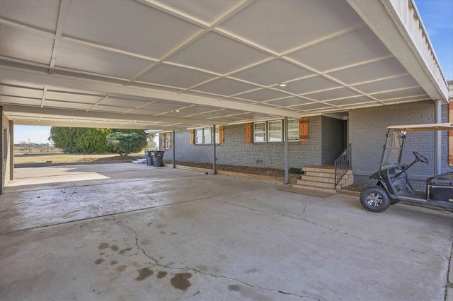 2801 SE Lee Blvd, Lawton, OK 73501