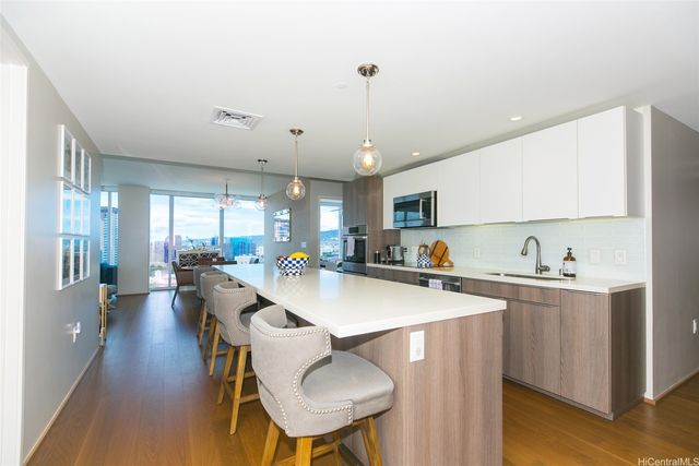 888 Kapiolani Boulevard 3409, Honolulu, HI 96813