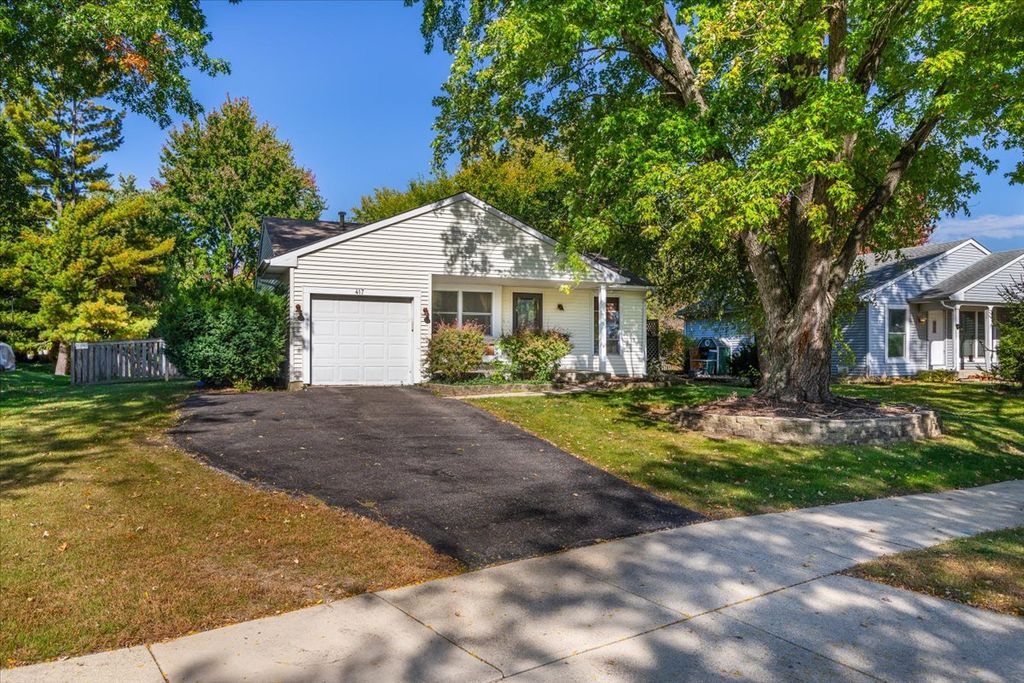 417 TRAVELAIRE Avenue, Naperville, IL 60565 — photo 2