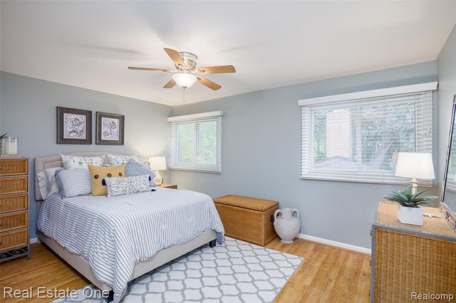 2371 Red Maple Drive, Troy, MI 48098
