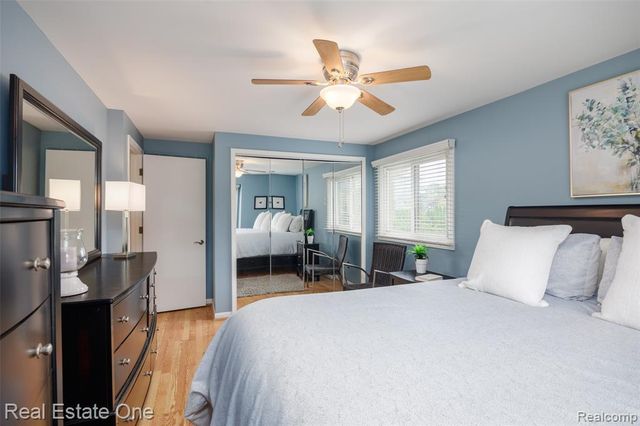2371 Red Maple Drive, Troy, MI 48098