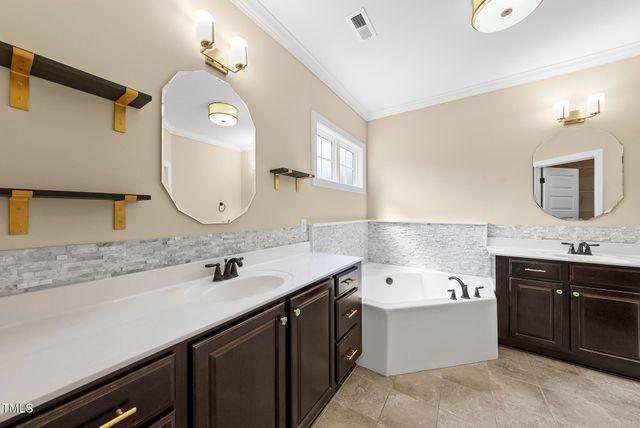 347 Country Mill Way, Fuquay Varina, NC 27526