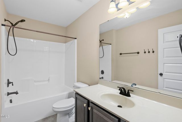 347 Country Mill Way, Fuquay Varina, NC 27526