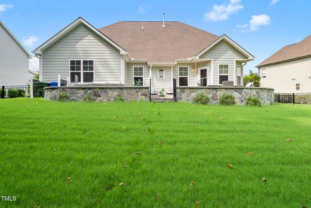 347 Country Mill Way, Fuquay Varina, NC 27526