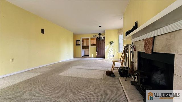 13 Powell Court 24, Hightstown, NJ 08520