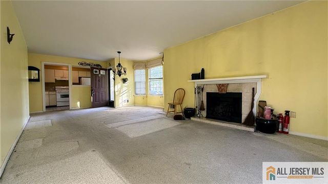 13 Powell Court 24, Hightstown, NJ 08520