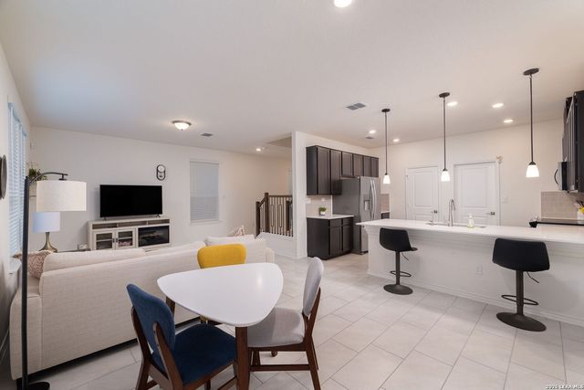 14839 Vance Jackson Rd Apt 411, San Antonio, TX 78249