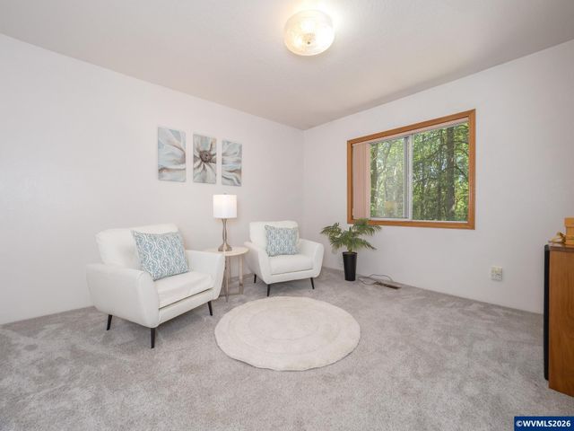 27701 SW Strawberry Hill Dr, Hillsboro, OR 97123