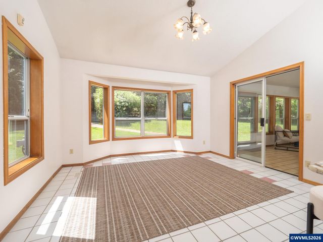 27701 SW Strawberry Hill Dr, Hillsboro, OR 97123