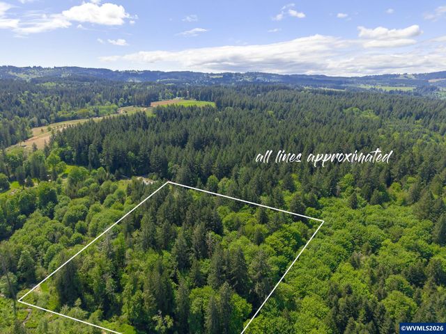 27701 SW Strawberry Hill Dr, Hillsboro, OR 97123