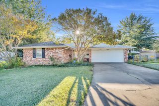 1008 Louise Street, Irving, TX 75060