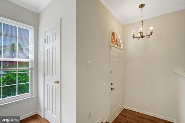 2916 MAINSTONE DR, Fairfax, VA 22031