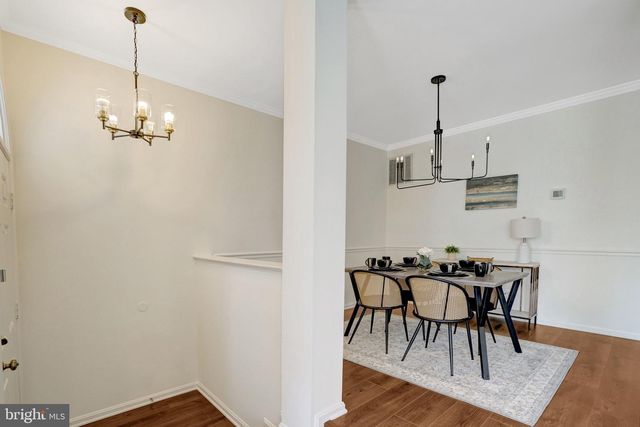 2916 MAINSTONE DR, Fairfax, VA 22031