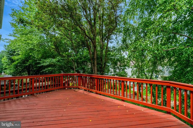 2916 MAINSTONE DR, Fairfax, VA 22031