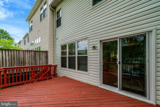 2916 MAINSTONE DR, Fairfax, VA 22031