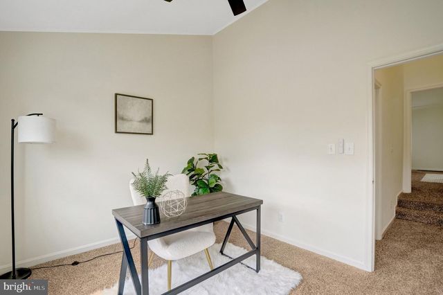 2916 MAINSTONE DR, Fairfax, VA 22031