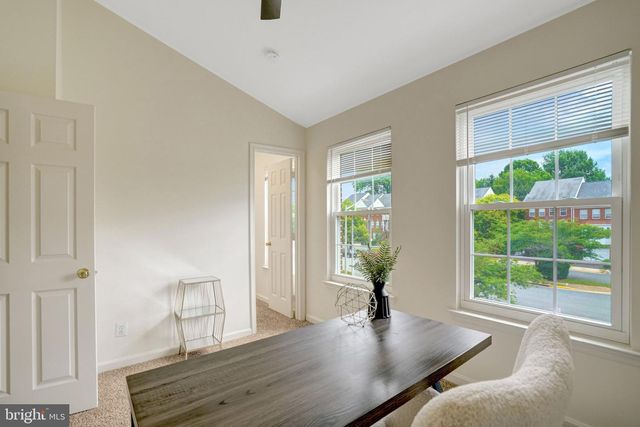 2916 MAINSTONE DR, Fairfax, VA 22031