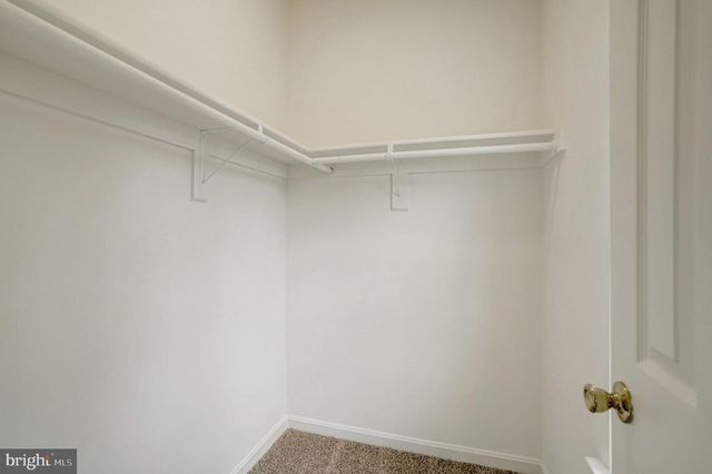 2916 MAINSTONE DR, Fairfax, VA 22031