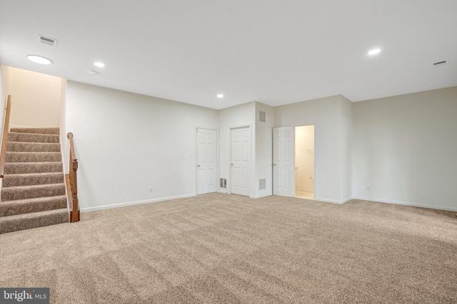 2916 MAINSTONE DR, Fairfax, VA 22031