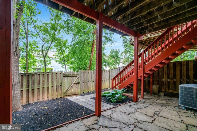 2916 MAINSTONE DR, Fairfax, VA 22031