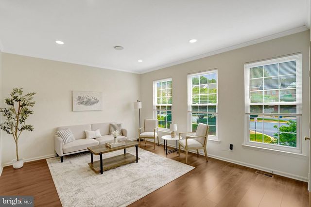 2916 MAINSTONE DR, Fairfax, VA 22031